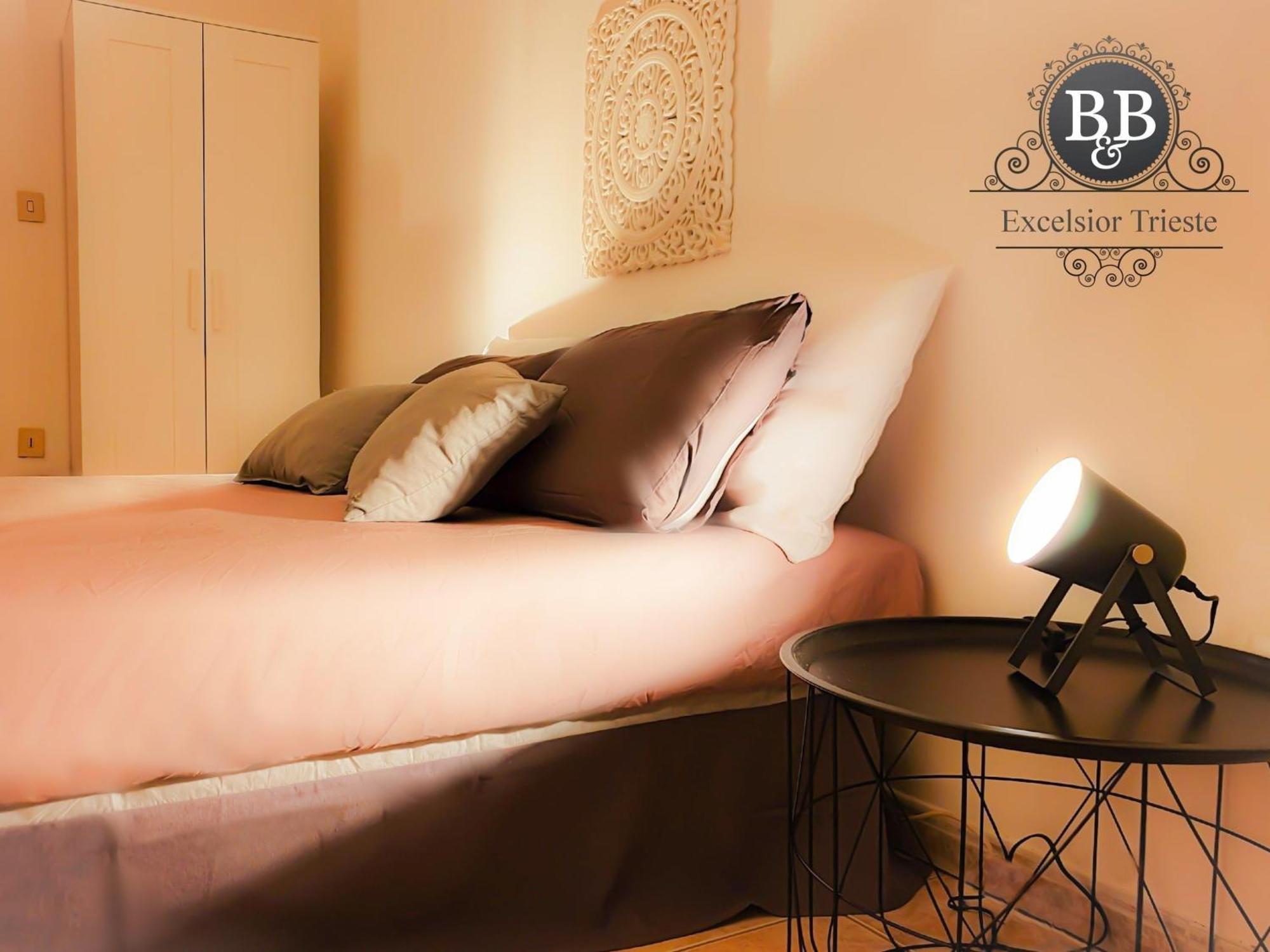 B&B Excelsior Trieste Luaran gambar